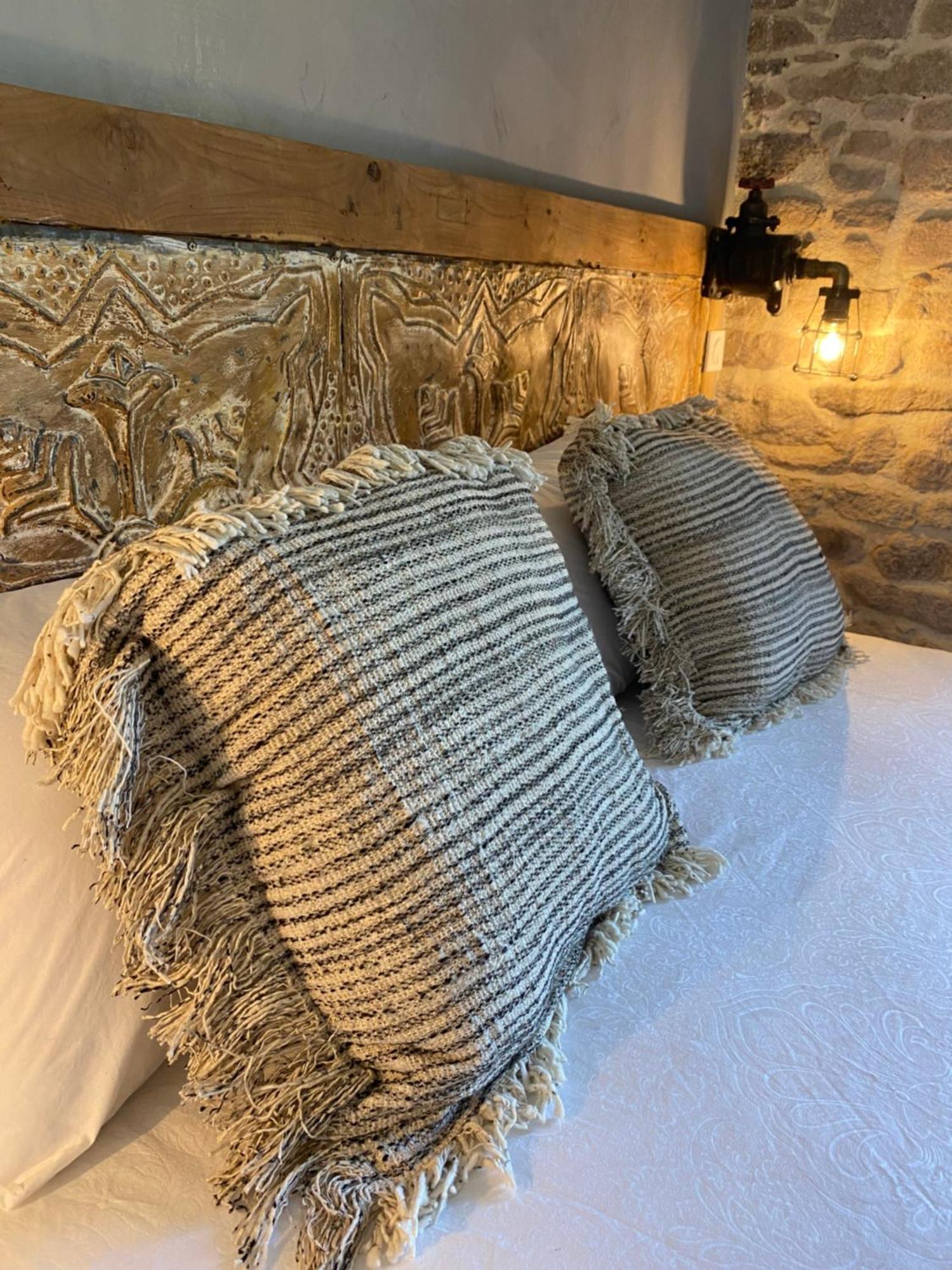 Bed and Breakfast Le Moulin Du Guy, Proche Du Puy Dufou Chanverrie Exteriér fotografie