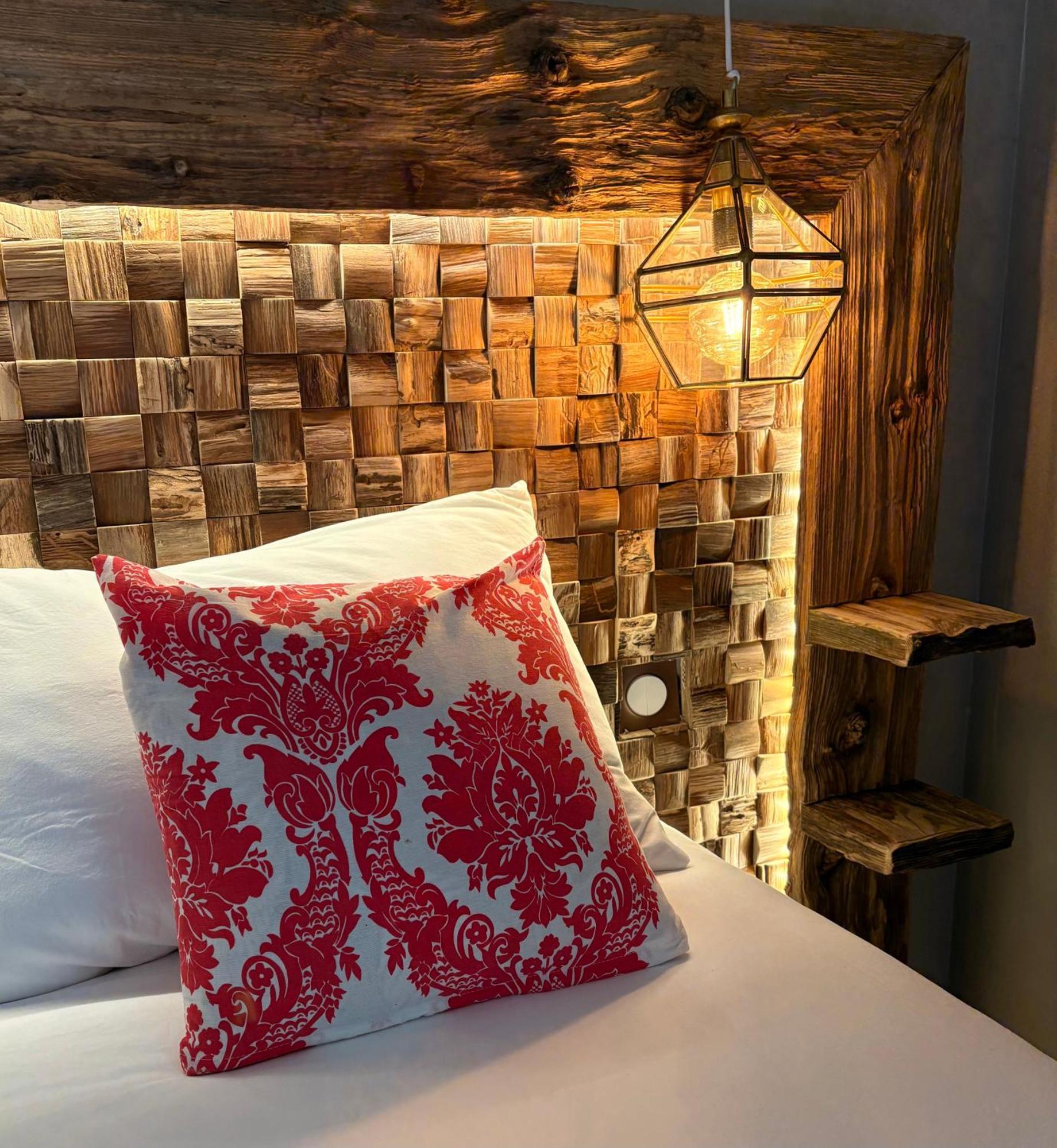 Bed and Breakfast Le Moulin Du Guy, Proche Du Puy Dufou Chanverrie Exteriér fotografie