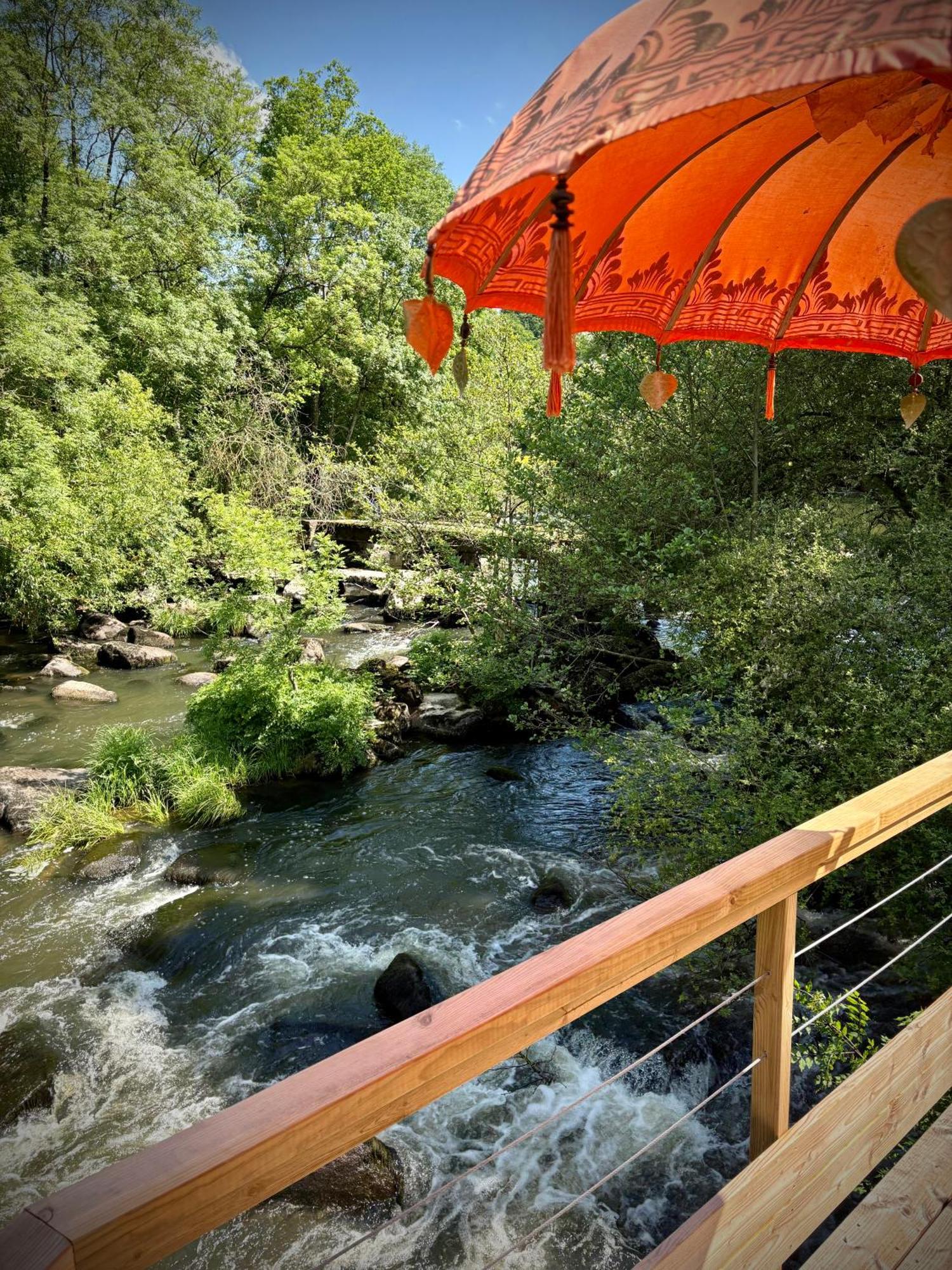 Bed and Breakfast Le Moulin Du Guy, Proche Du Puy Dufou Chanverrie Exteriér fotografie